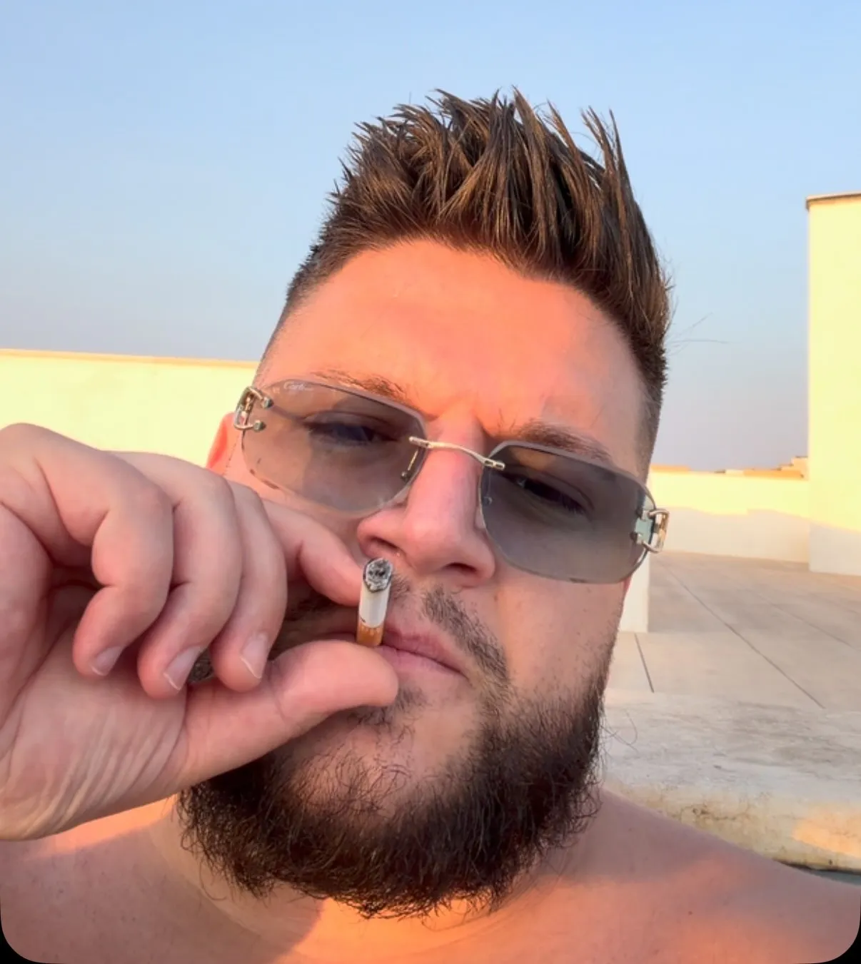 DianVegas mit Sonnenbrille